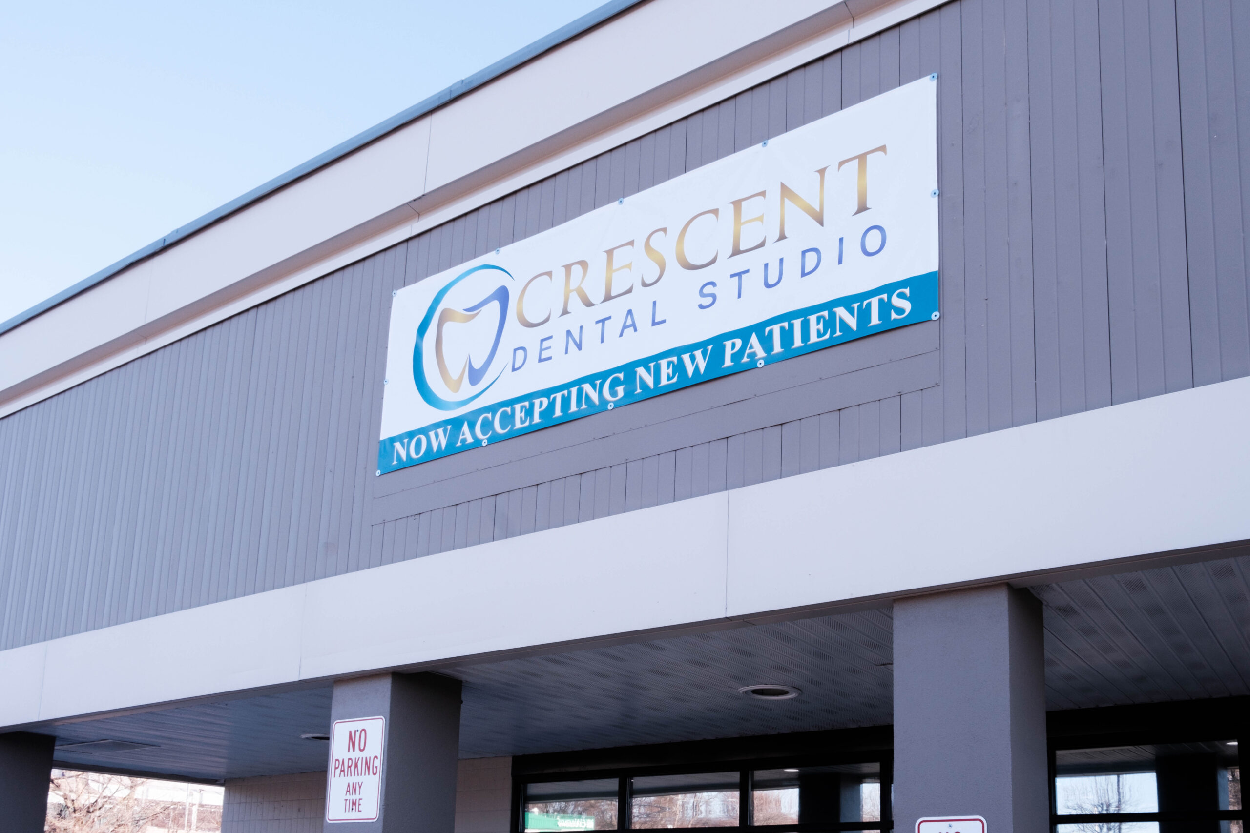 Crescent Dental Studio's outdoor sign
